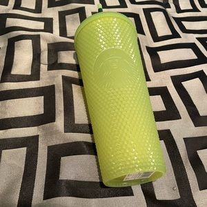 brand new ! glow in the dark venti studded neon cup